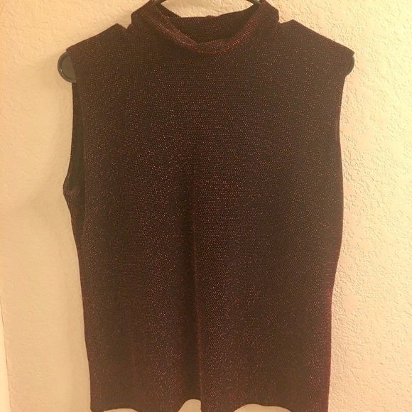 Nicola Sleeveless Top - Picture 2 of 8